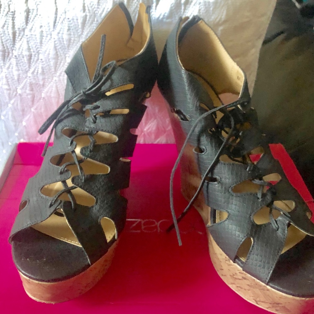 Black lace up high heel wedge size 10
